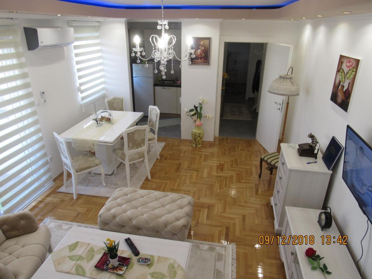 Apartman Tea 2 บันยาลูกา ภายนอก รูปภาพ